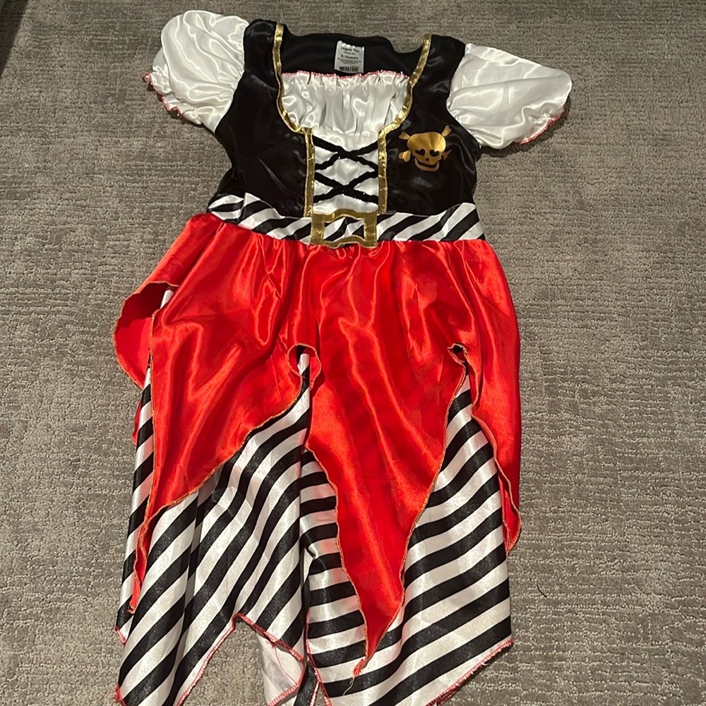 Kids pirate costume.